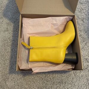 NWT Boden Yellow Ankle Boots size 41